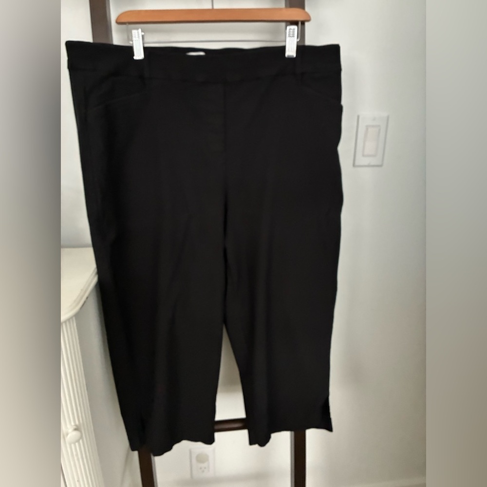 Penningtons capris. Black. Size 22. Stretchy material. From their Savvy line